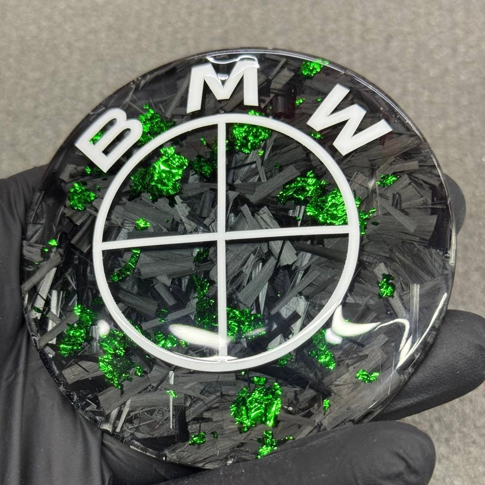 2 logo bmw green carbon fiber